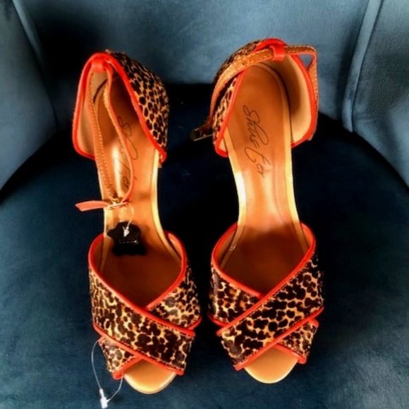 High heels Shoes, cheetah print, sz 10, made in Brazil - Picture 1 of 3